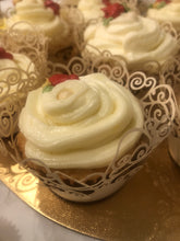 Load image into Gallery viewer, Specialty Cupcakes (Special Occassion Orders Only)

