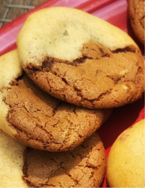 Party Platter (serves 15-20)  --Delivery/set up fee may apply